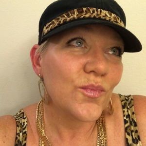 Meet your Posher, Sheri